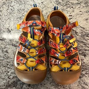 Multicolor woman’s size 7 Keen sandals hiking shoes